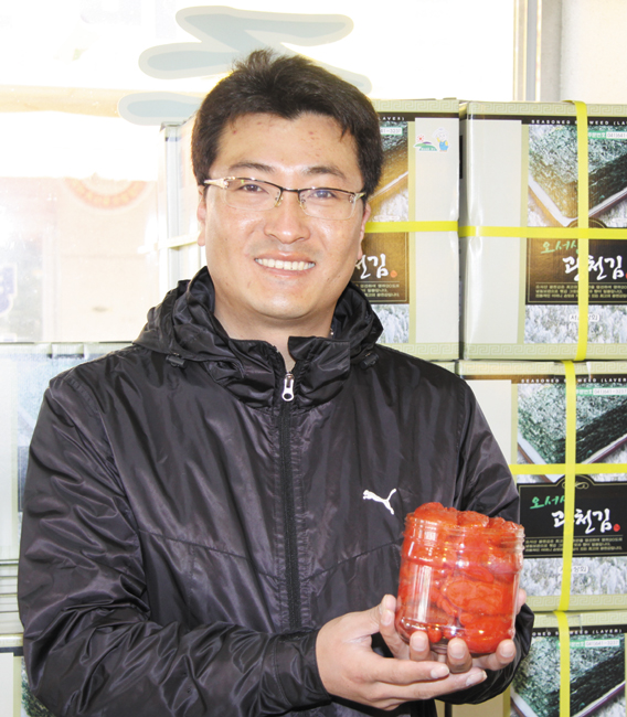 홍성의 젊은 경영인②/ 서울상회 고희석 대표 < 농업/경제 < 홍성신문... 홍성신문 내포타임즈 홍성의 젊은 경영인②/ 서울상회 고희석 대표