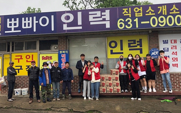 “이주노동자 굶지 않고 일 했으면” < 사회 < 홍성신문 < 기사본문 - 홍성신문 내포타임즈 “이주노동자 굶지 않고 일 했으면”