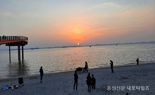 노을전망대, 사진 촬영지 인기 < 사회 < 홍성신문 < 기사본문 - 홍성신문 내포타임즈 노을전망대, 사진 촬영지 인기
