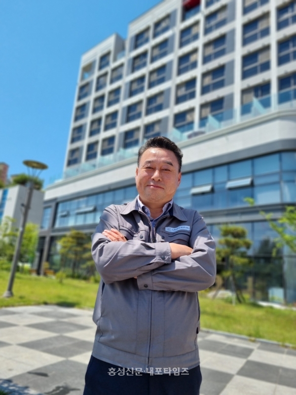 “회원사 도움 되고, 지역과 함께 성장하는 건설협회 되겠다” < 사람들 < 홍성신문 < 기사본문 - 홍성신문 내포타임즈 “회원사 도움 되고, 지역과... 