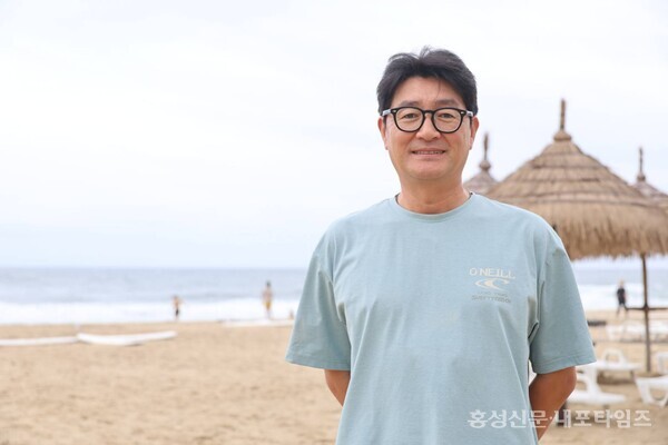 해변문화 공간 서피비치를 만든 박준규 대표.