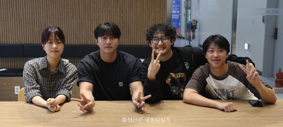 올가을 바비큐축제 무대에서 작품을 선보일 청운대 ‘호위무사’ 팀. 왼쪽부터 김다예, 문유찬, 임동섭, 박슬빈 학생.