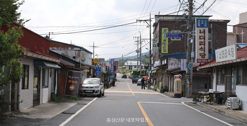 ‘판교 시간이 멈춘 마을’은 올해 1~7월에만 1만9588명이 다녀갔다. 사진은 중심 거리 모습.