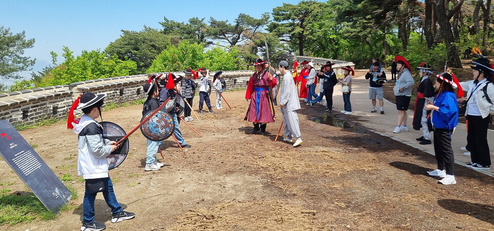 경기도남한산성세계유산센터는 봄·가을 다양한 참여 프로그램을 운영한다. 사진=경기도남한산성세계유산센터