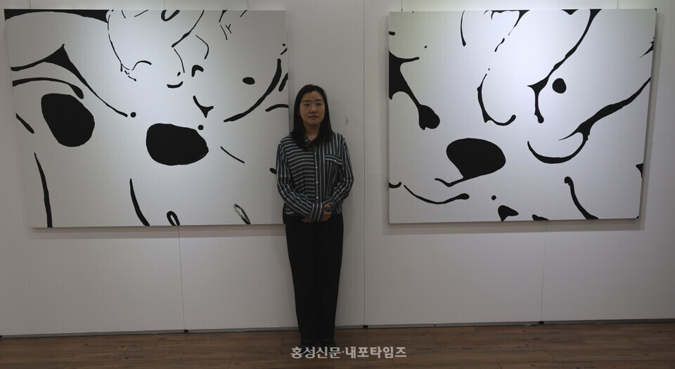 10일까지 홍주문화회관에서 개인전을 여는 고아라 작가.