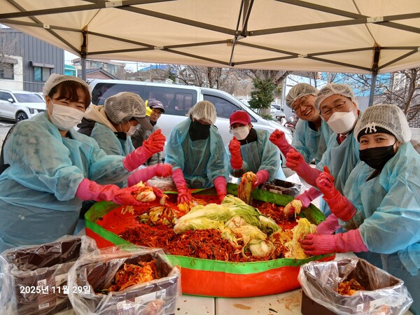 공감나눔사랑회의 활동에는 해외노동자, 교인들은 물론 지역의 주민들도 함께 참여하고 있다. 사진 공감나눔사랑회 